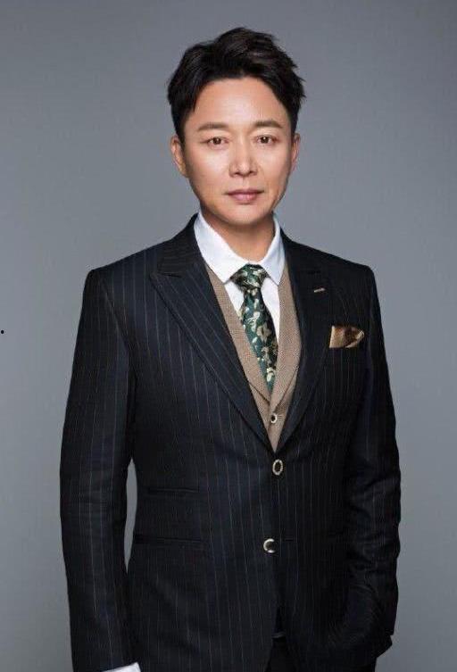 娱乐吃瓜酱刘奕君